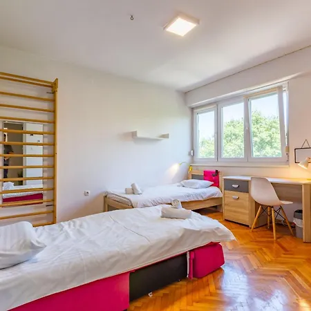 Apartament Artsea *